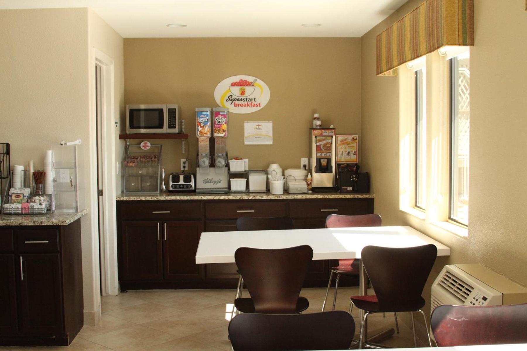 Motel Super 8 By Wyndham Montrose Zewnętrze zdjęcie
