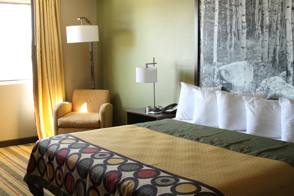 Motel Super 8 By Wyndham Montrose Zewnętrze zdjęcie